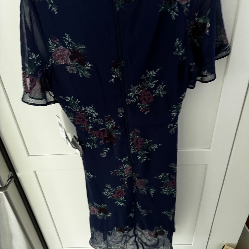 Blue dress size 7 but could not list simply size 6